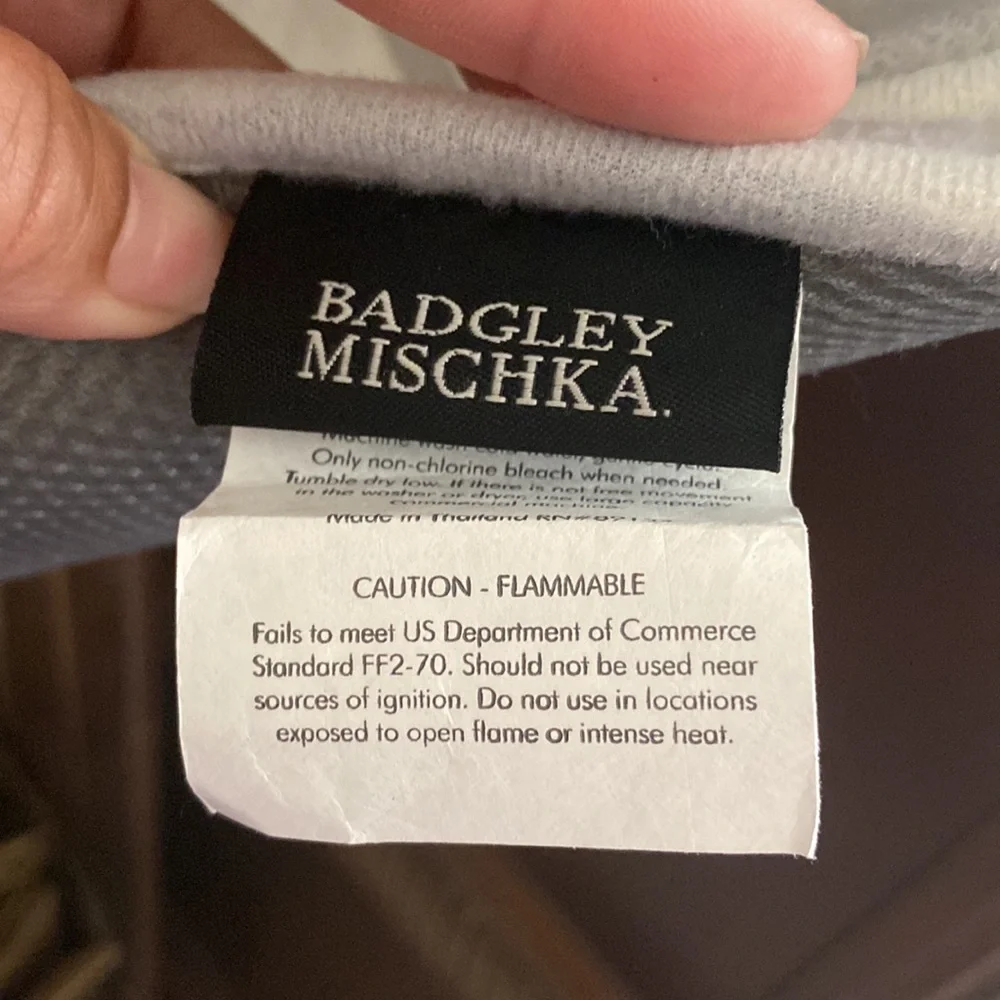 Badgley Mischka bathroom 15 pieces set.